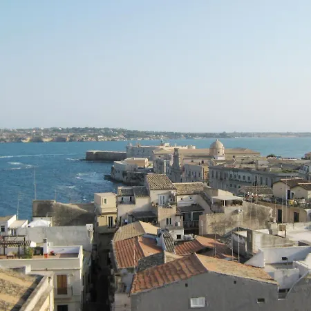 Domus Gaetani Bed & Breakfast *