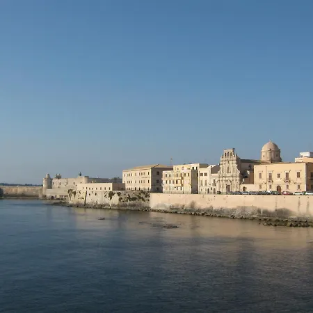 Domus Gaetani Bed & Breakfast